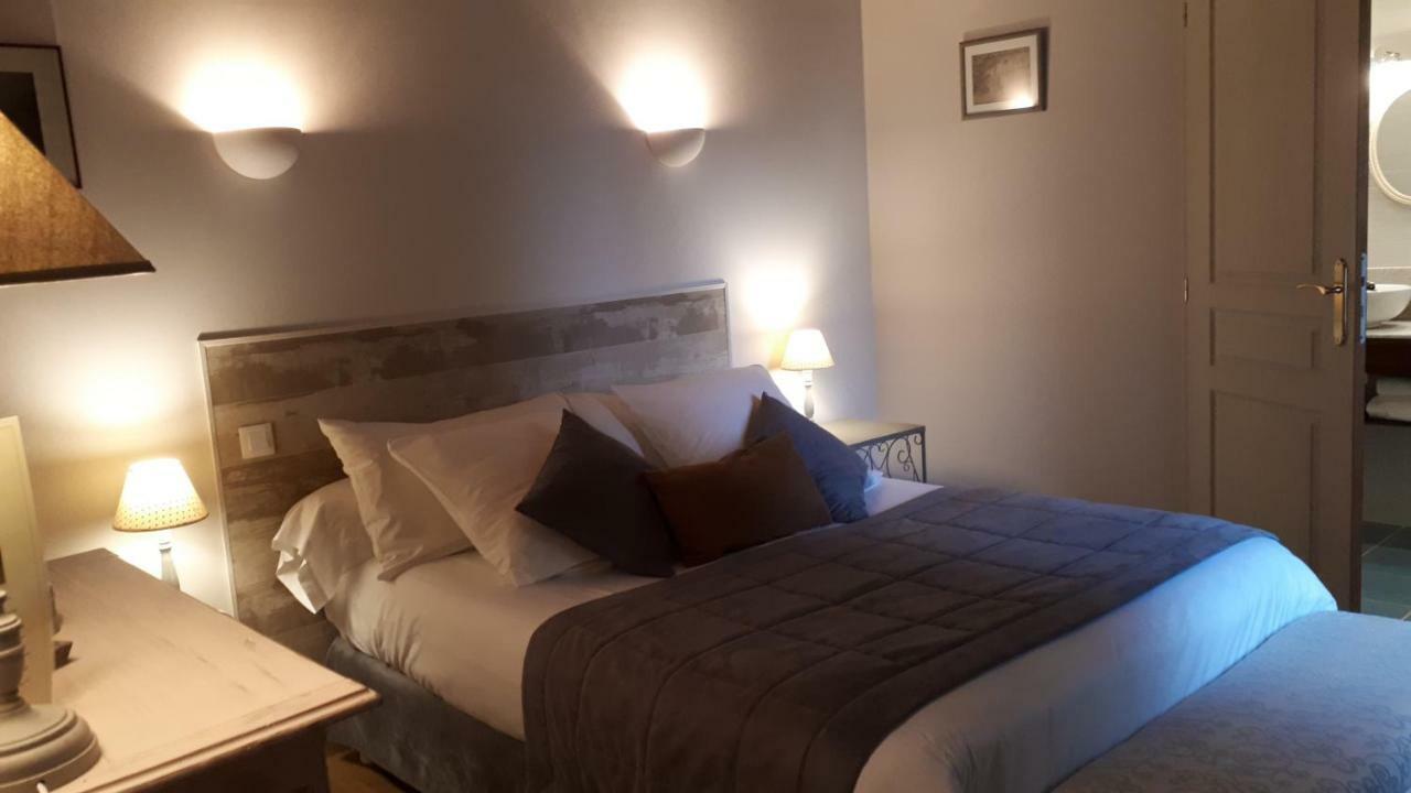 Le Domaine Du Mijarnier Bed & Breakfast Montbeugny Bagian luar foto